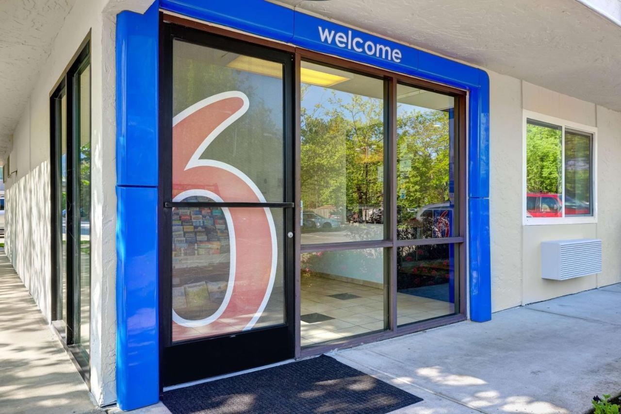 Motel 6-Issaquah, Wa - Seattle - East Exterior photo